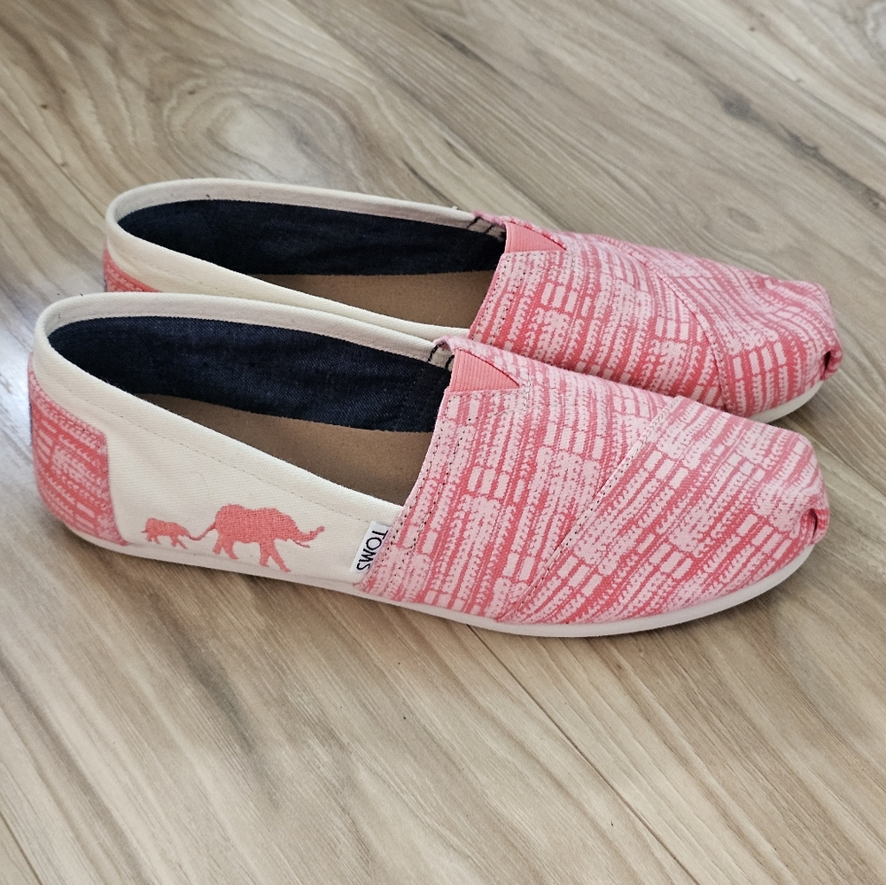 Toms Womens Pink & Cream Canvas Slip -On Shoes With Elephant Print Size 9.5 NWOT